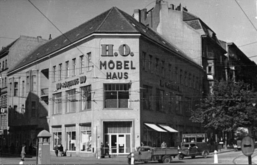 Rosenthaler Platz, HO-Möbelhaus