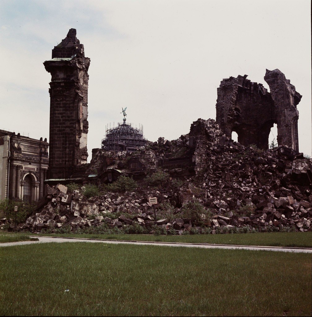Die Ruinen der Frauenkirche