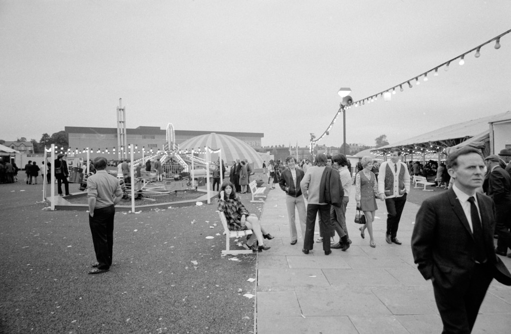 Belfast. Ulster Civic Festival '71, Funfair