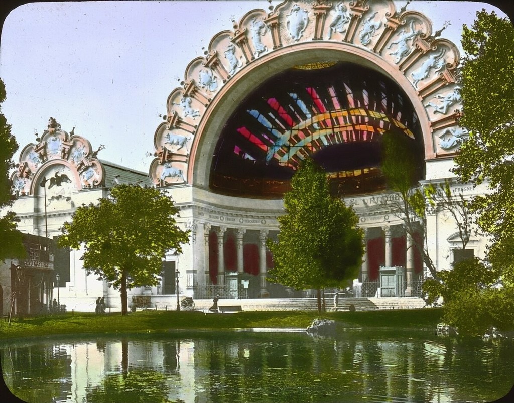Paris Exposition: Palace of Optics