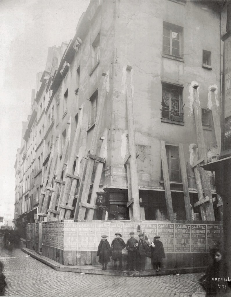 80 rue Beaubourg, angle rue des Gravilliers