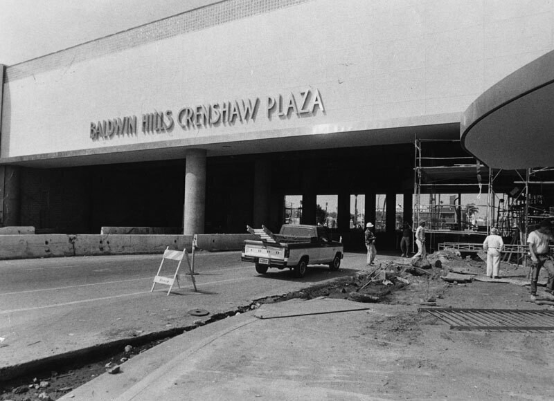 Expansion of Baldwin Hills Crenshaw Plaza