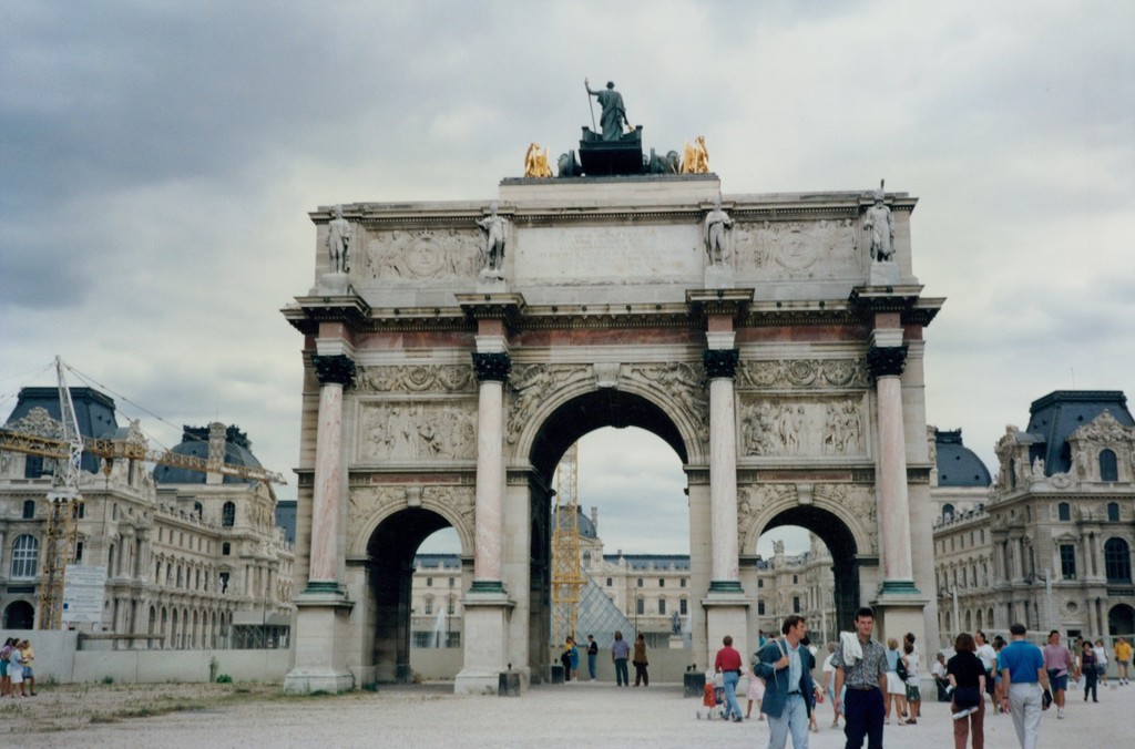 Archway à l'entrée du jardin des Tuileries