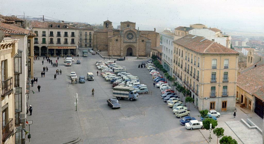 Ávila, Plaza de Santa Teresa de Jesus