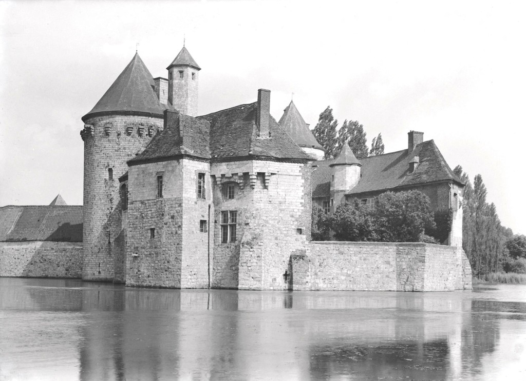 Château d'Olhain à Fresnicourt-le-Dolmen : côté sud-ouest