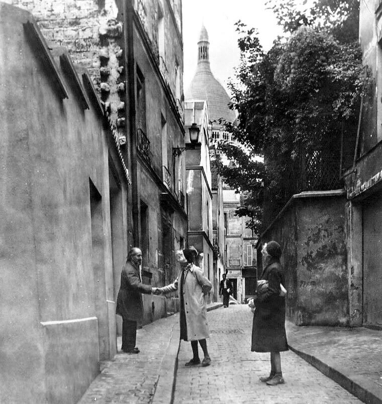Les voisins de Montmartre, rue Saint Rustique / Montmartre neighborhood