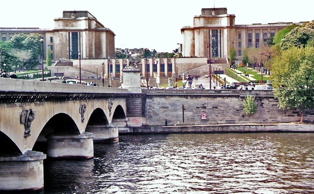 Palais de Chaillot et le Pont d'Iena