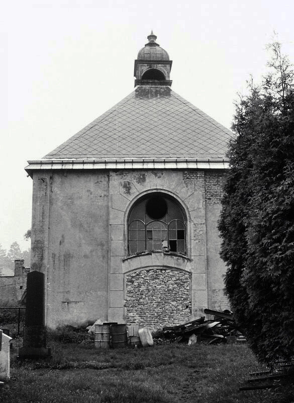 Liberec, obřadní síň na židovském hřbitově