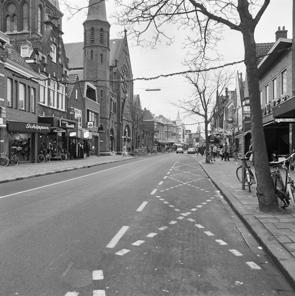 Alkmaar.overzicht Laat vanaf Dominicuskerk naar de Kapelkerk