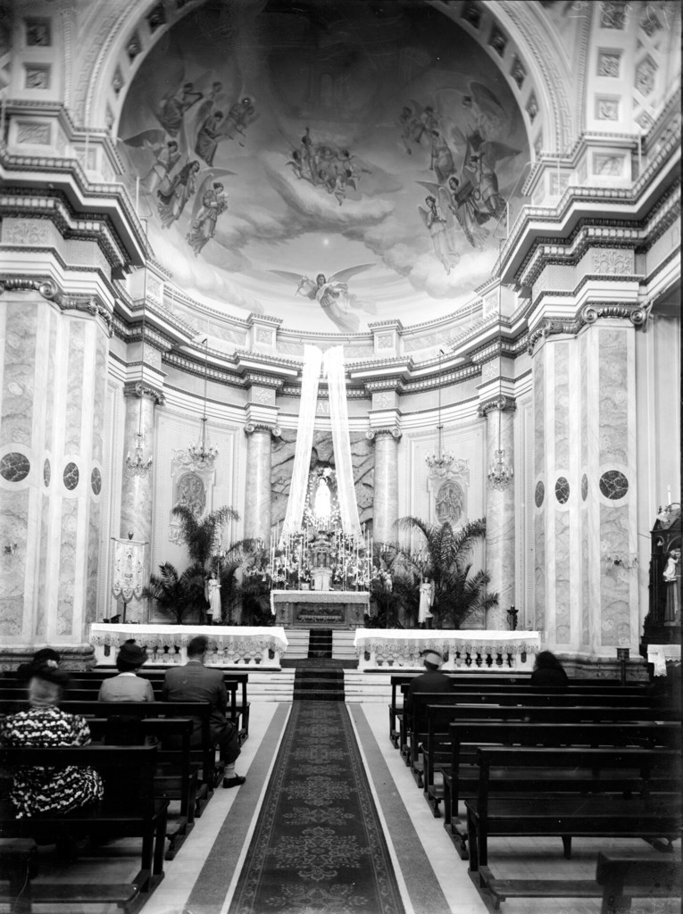 Montevideo. Iglesia Nuestra Señora de Lourdes