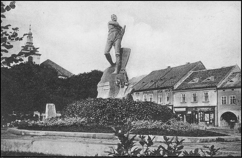 Beroun, Socha Záboje na pomníku padlým v 1. světové válce