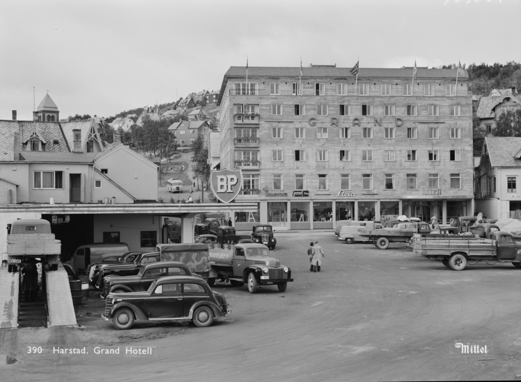 Grand Hotell, Harstad