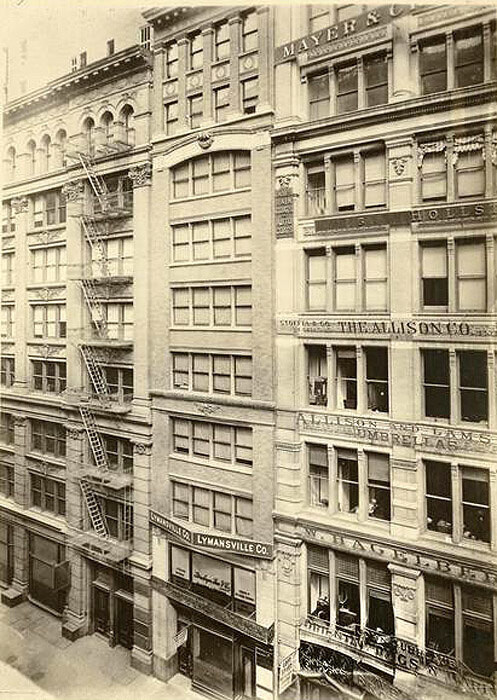 3 East 17th Street, adjoining N.E. corner of Fifth Avenue. About 1915