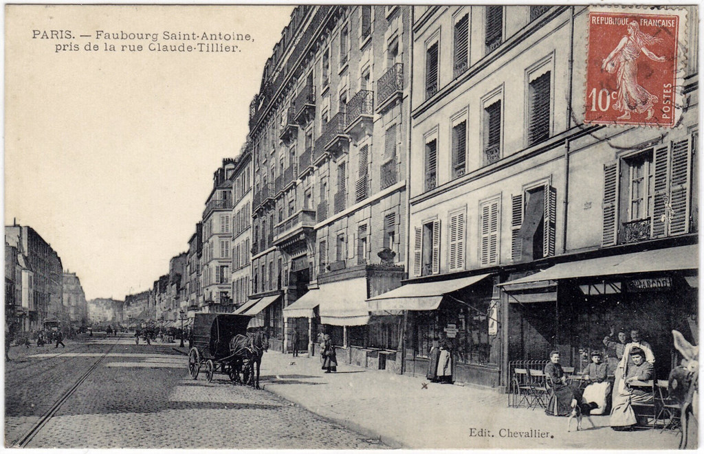 Faubourg Saint-Antoine pris de la rue Claude Tillier