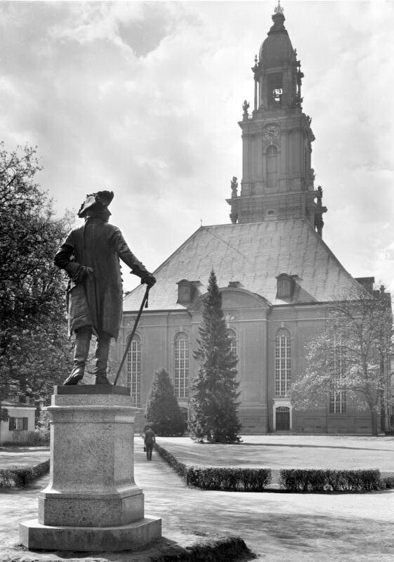 Denkmal Friedrich der Große mit Garnisonkirche