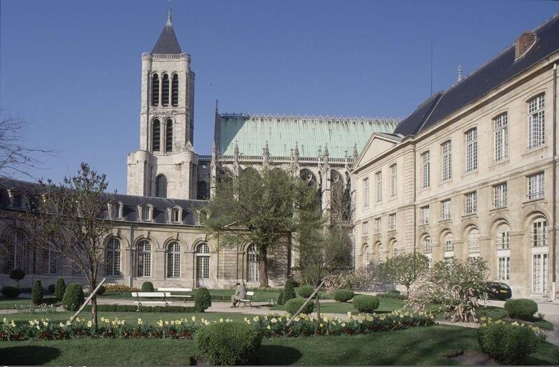 Abbaye Saint-Denis (ancienne), actuellement Maison d'éducation de la Légion d'Honneur