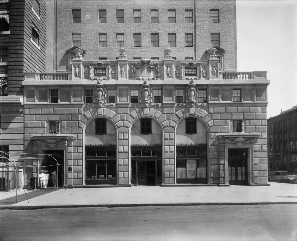 Park Avenue and West 57th Street, northeast corner. Ritz Tower, detail of basement