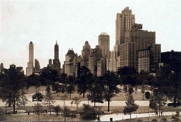 Central Park- An eastward view to Fifth Ave., across the southern edge of the Park