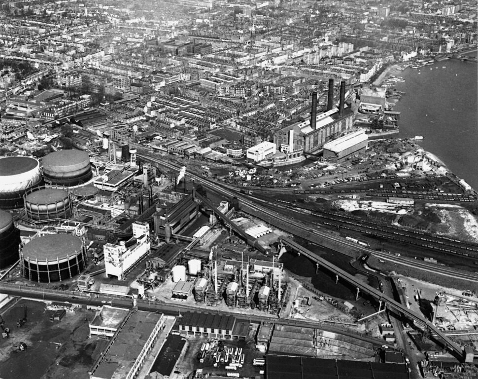 Aerial veiw of Chelsea with Lots Road Power Station