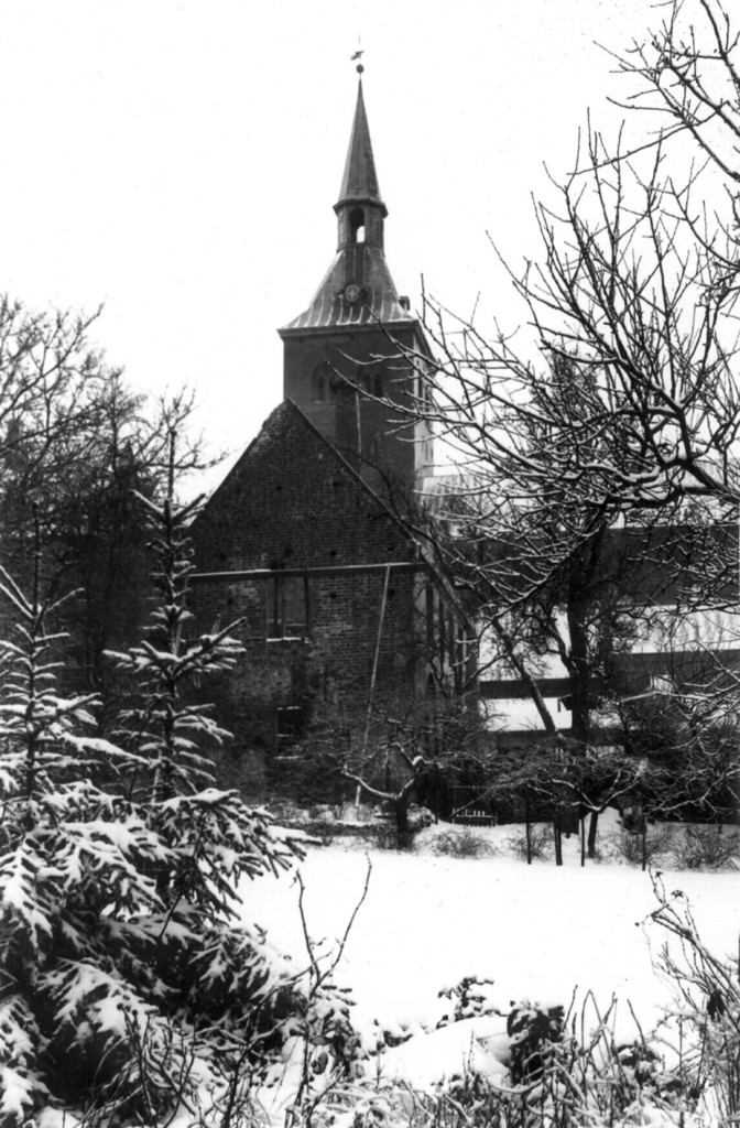 Klingenberg 16. St. Knuds Kirke, Hempels Gård