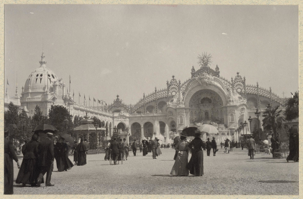 Exposition Universelle de 1900: le champ de Mars et le palais de l'électricité