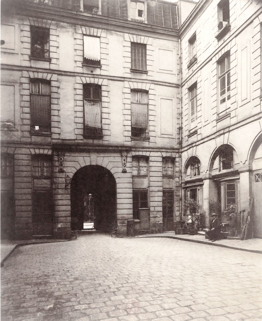 Hôtel d'Epernon — rue Vieille-du-Temple, 110