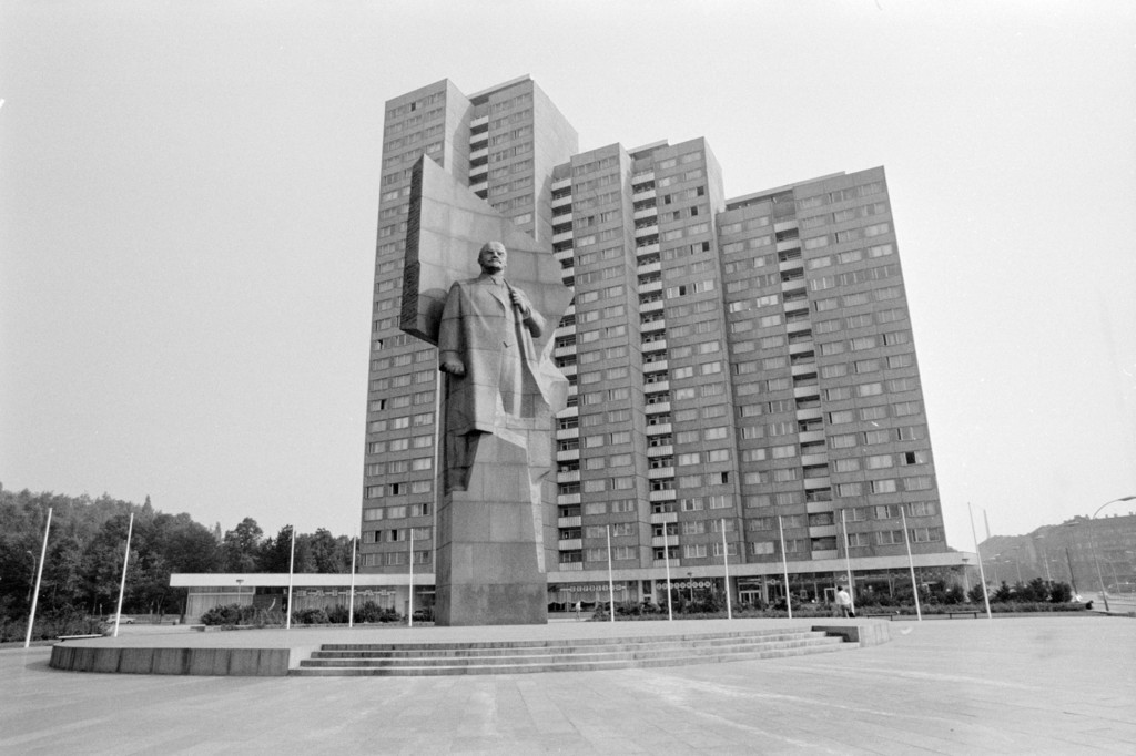 Friedrichshain, Platz der Vereinten Nationen, Lenindenkmal