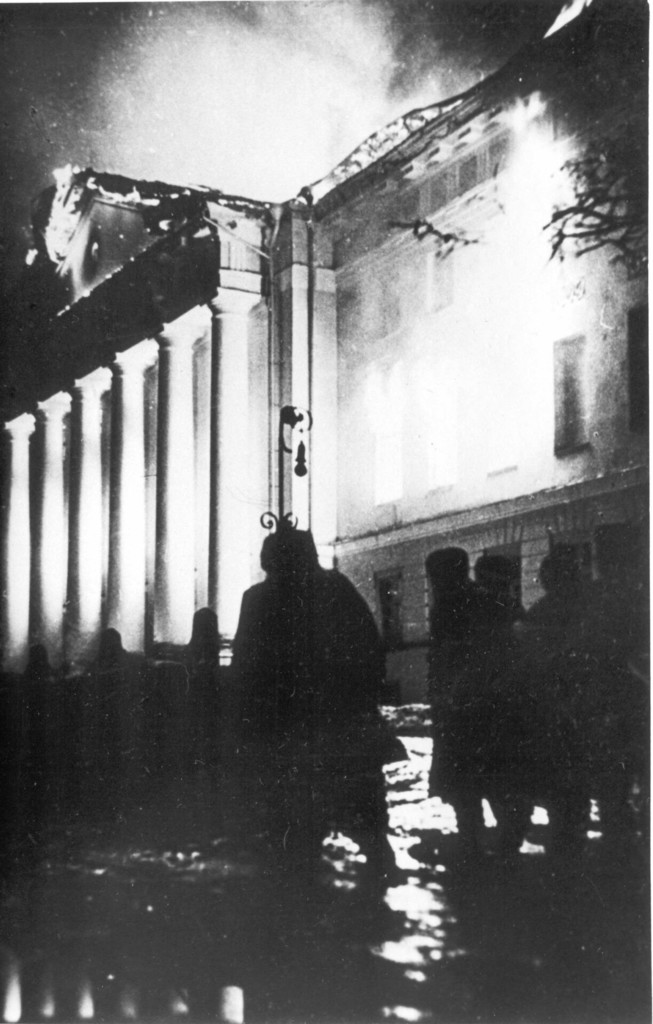 Tulekahju Tartu Ülikooli peahoones ööl 21. detsember 1965
