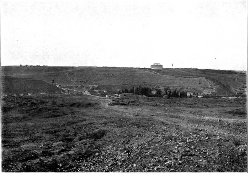 Вид з Зеленої гори на Історичний бульвар, батарею Грибок, Бульварну балку і Цукрову голову