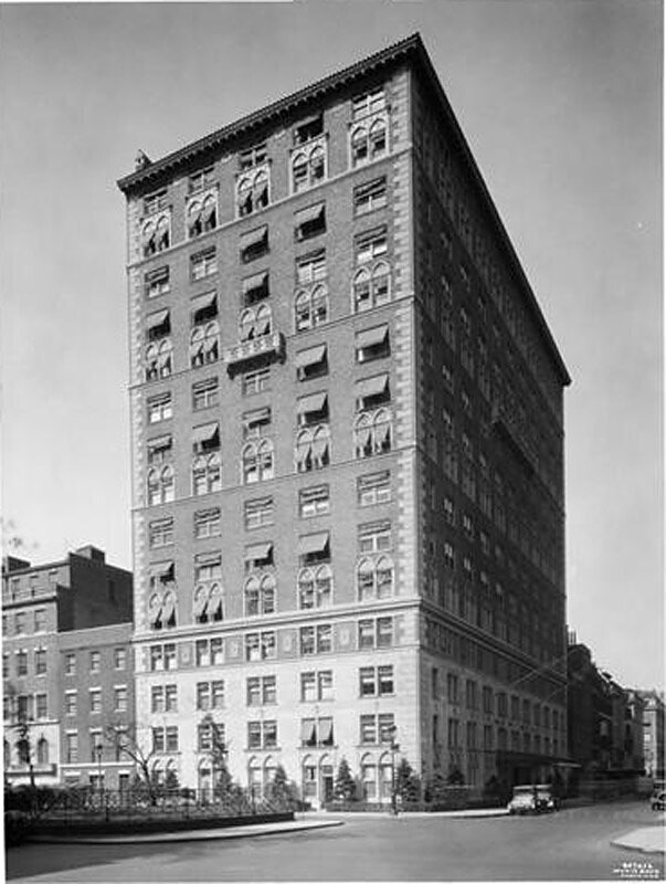 65th Street at the S.W. corner of Park Avenue. The Mayfair Apartment Hotel.