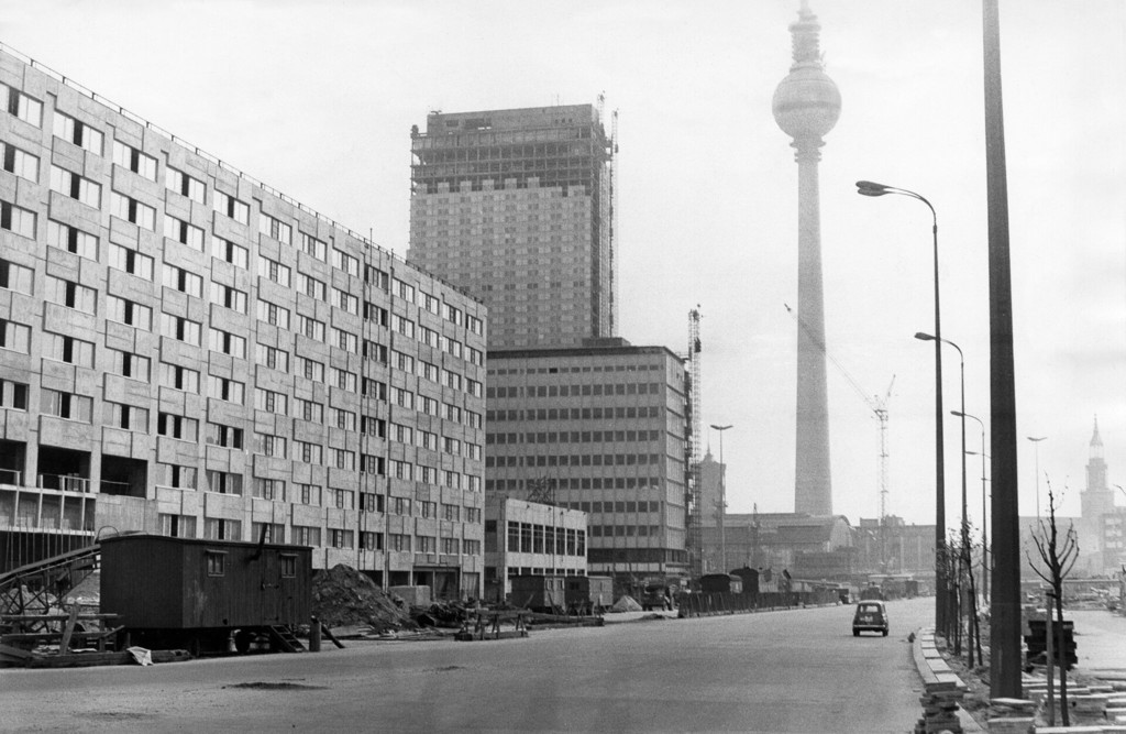 Bebauung der Neuen Karl-Liebknecht-Straße