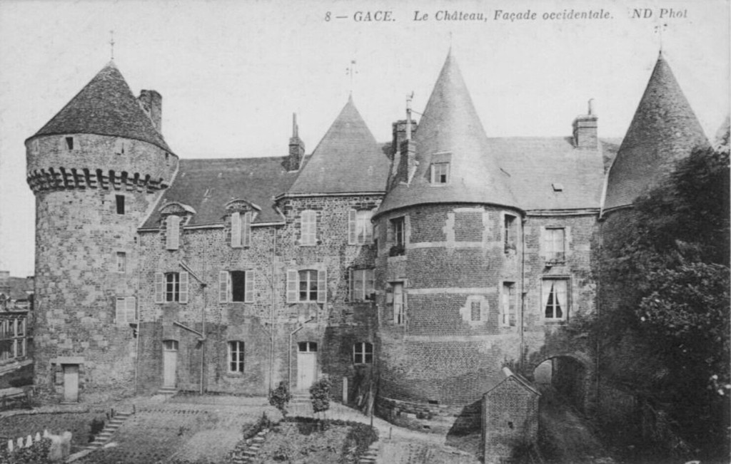Gacé - Le Château, Façade occidentale