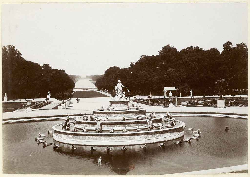 Parc de Versailles. Le Bassin de Latone