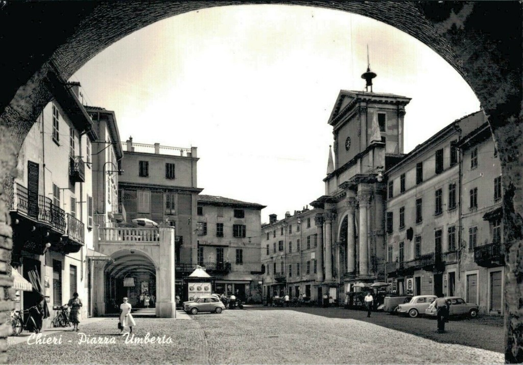 Chieri, Piazza Umberto I