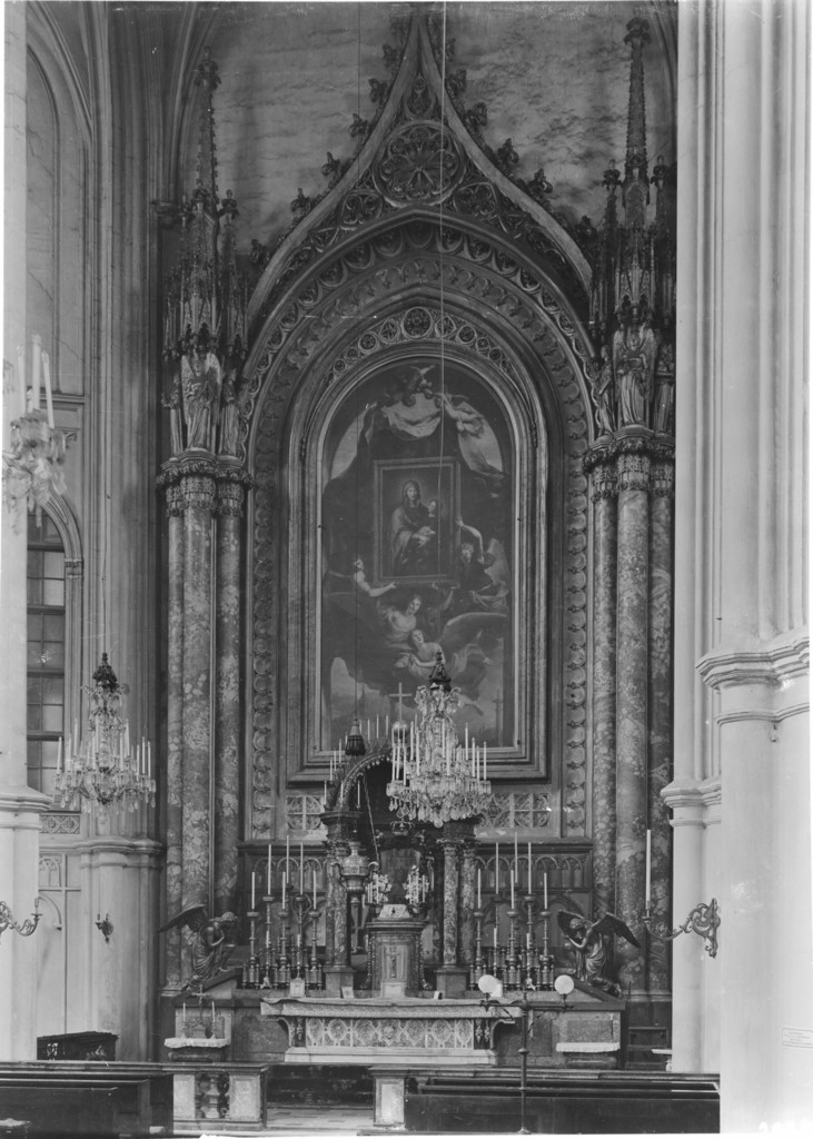 Altar in der Minoritenkirche