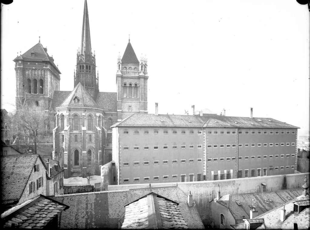 Cathédrale Saint-Pierre et prison de l'Evêché