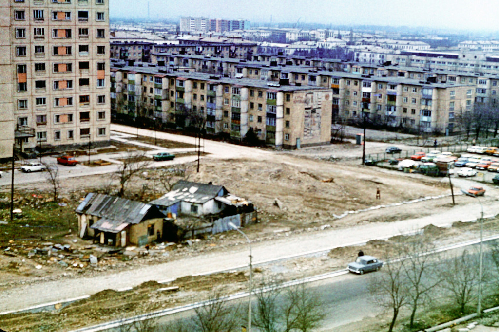 View of the 8 districts of the buildings on Zhukeeva-Pudovkina