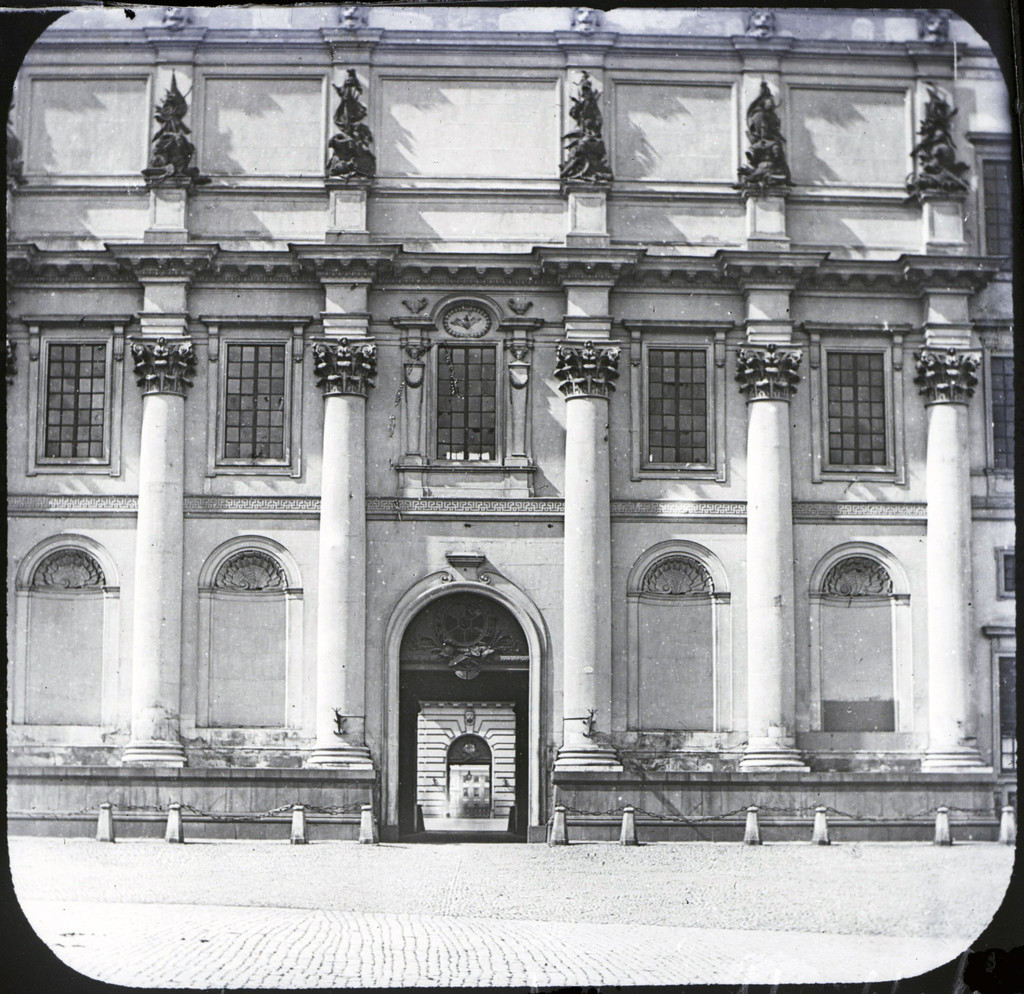 Fasad av det kungliga palatset