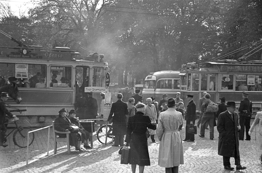 Østre Stationsvej. Sporvogne og trolleybus