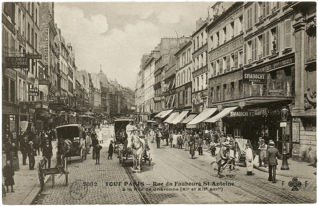 Rue Faubourg St-Antoine à la Rue de Charonne