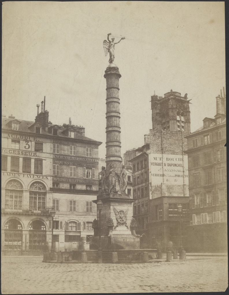 Place du Châtelet, avant les démolitions et le déplacement de la fontaine du Palmier