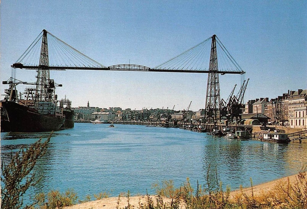 Le port et le pont transbordeur