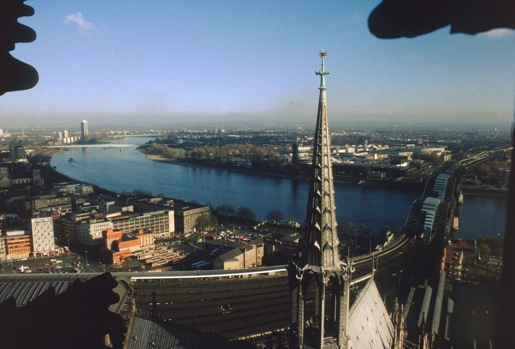 Blick vom Glockenturm des Kölner Doms