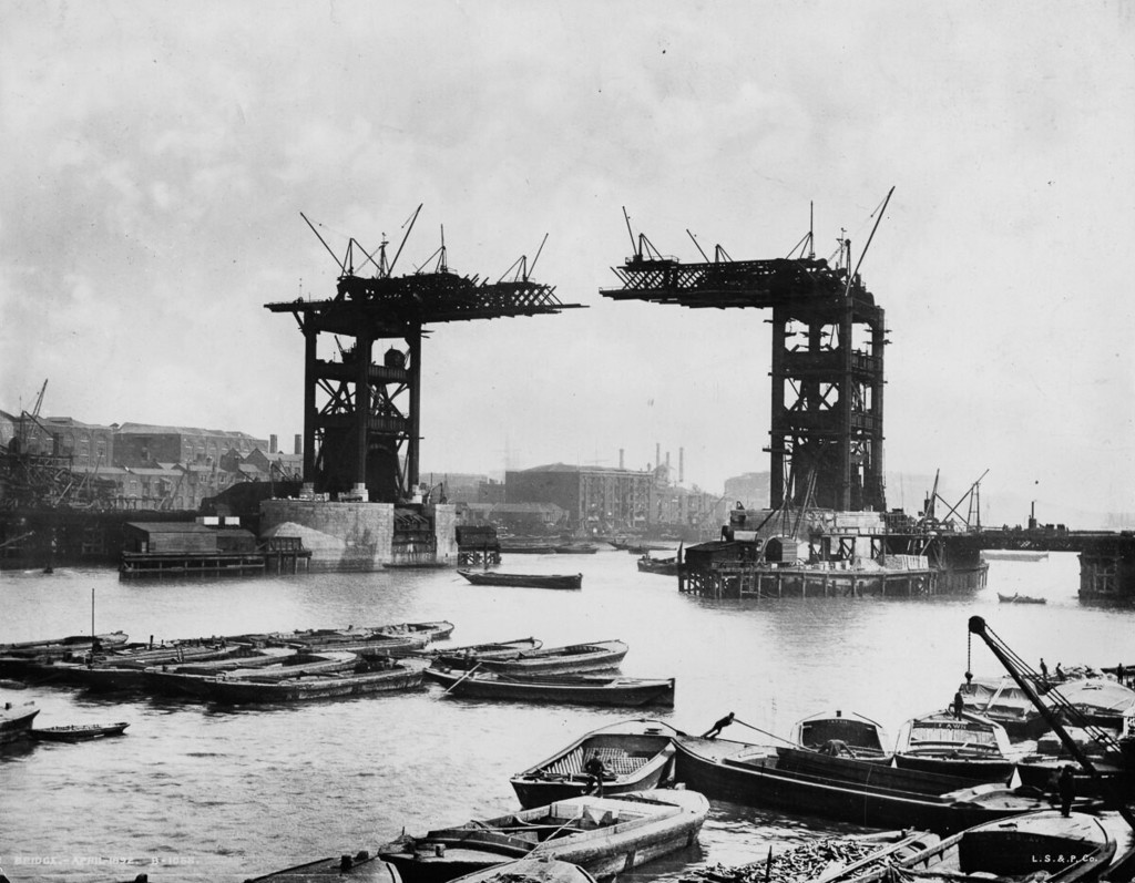 Construction of Tower Bridge