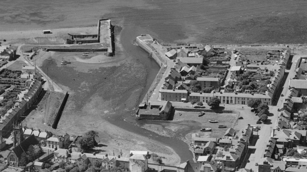Aerial photo of Aberaeron Harbour in the 1950ies