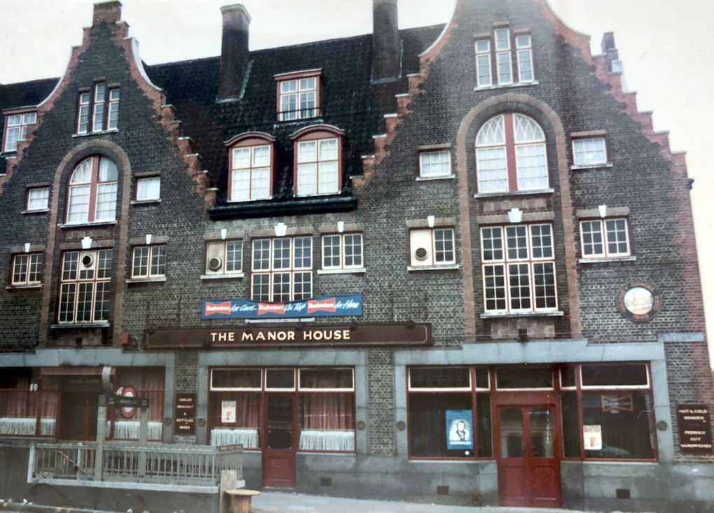 the Manor House Tavern. 316 Green Lanes