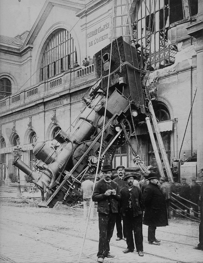 Train wreck at Montparnasse station
