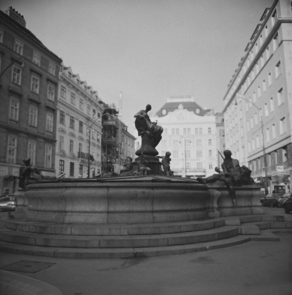 Donnerbrunnen am Neuer Markt