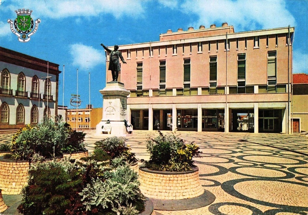Aveiro. Praça da República & Monumento a José Estevão Coelho de Magalhães