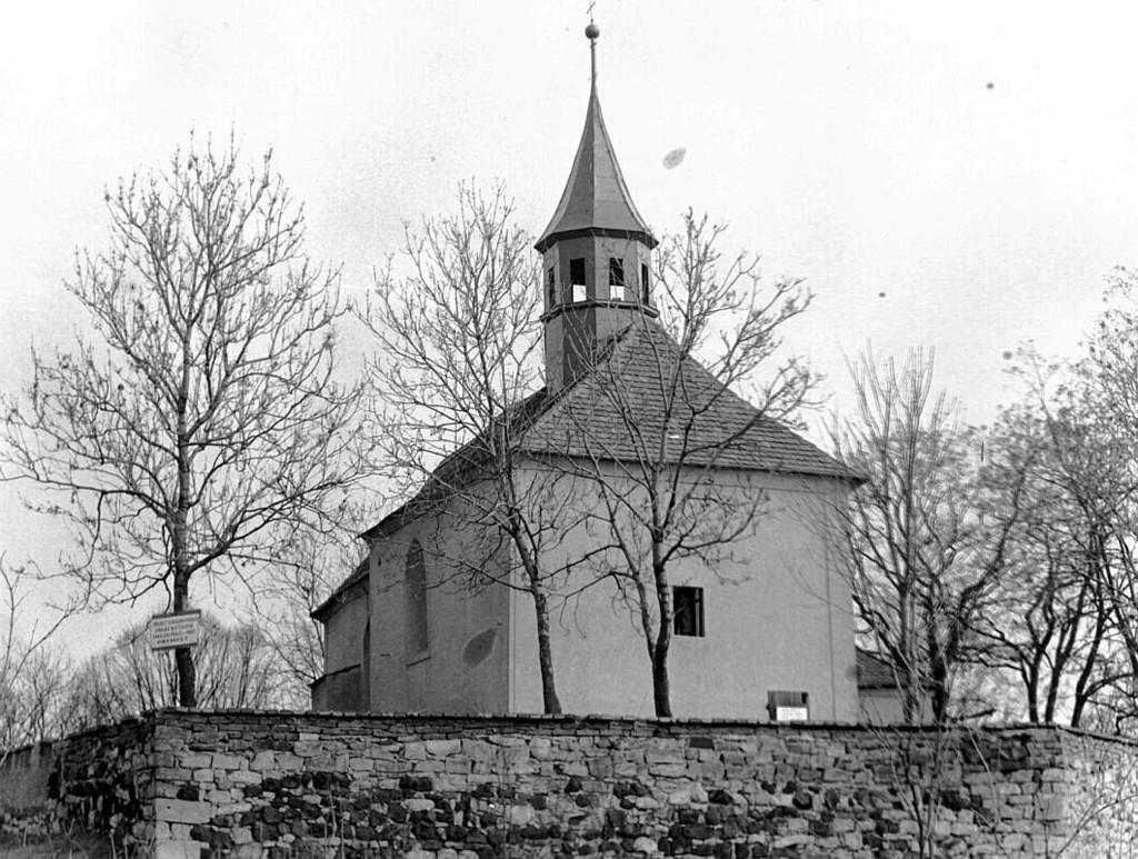 Bedřichův Světec, kostel sv. Jakuba Většího. Рohled zepředu zleva